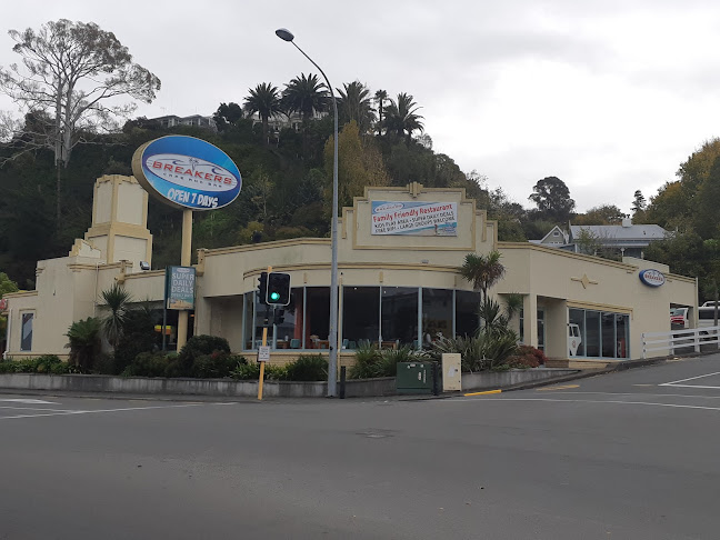 Comments and reviews of Breakers Napier