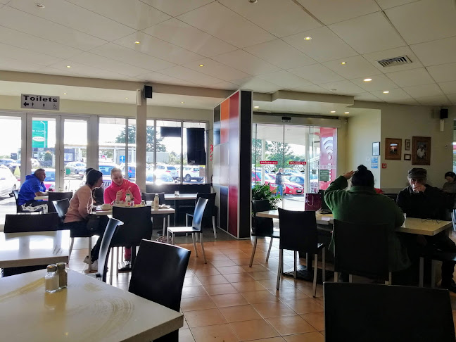 Comments and reviews of Autobahn Cafe Bombay