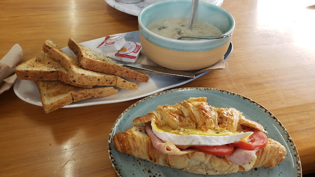 Comentarii opinii despre The Cheviot TeaRooms