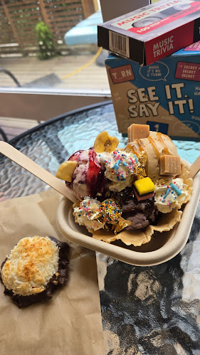 Opinii despre Peake’s Kitchen & Ice Cream, Store în Papatowai - Hospitality and gastronomy