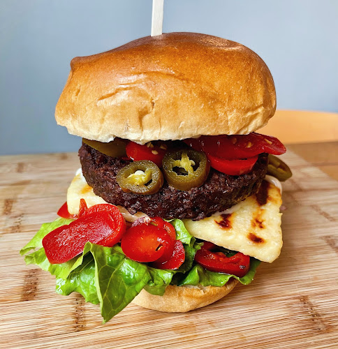 Reviews of Posh Burgers N Pies in Milton - Hospitality and gastronomy