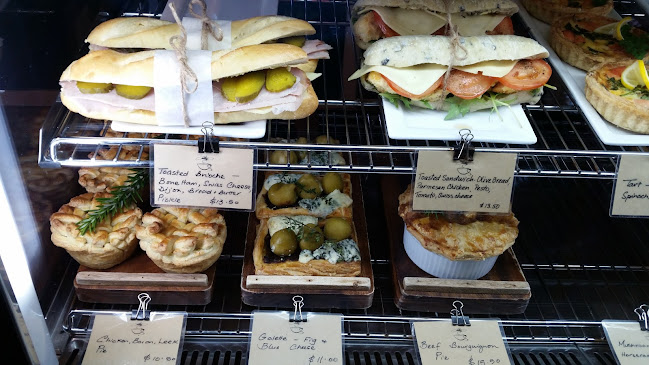 Reviews of Creel Tackle House & Cafe in Tūrangi - Hospitality and gastronomy