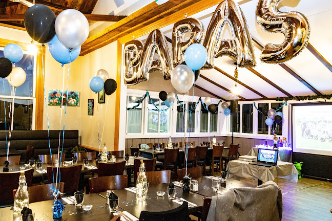 The Jolly Pub & Kitchen Kapiti - Paraparaumu Beach