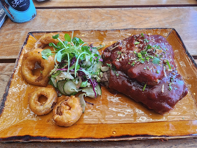 Long Bay Surf Club - Hospitality and gastronomy