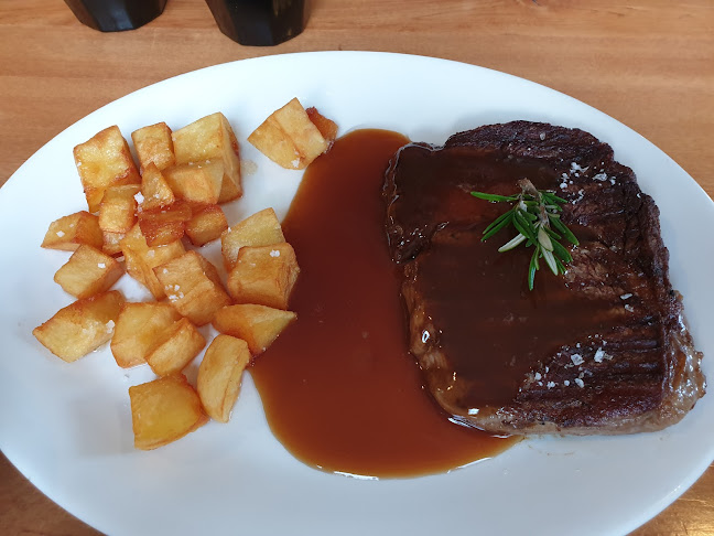 Pioneer's Cafe & Restaurant Open Times