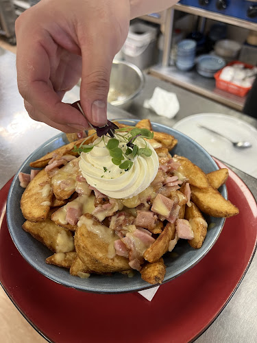 Cactus Creme Cafe Wanganui - Hospitality and gastronomy