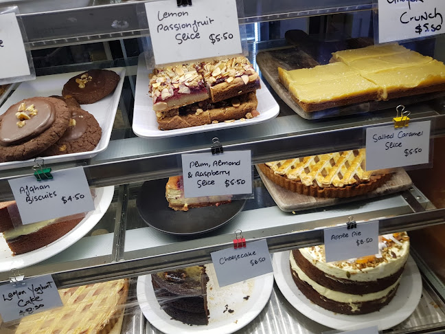 Comments and reviews of Corelli's Cafe