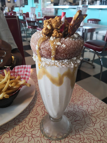 Deluxe Diner - Hospitality and gastronomy