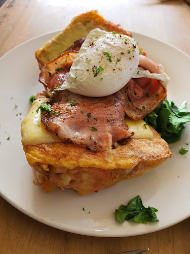 Humbug Cafe Open Times