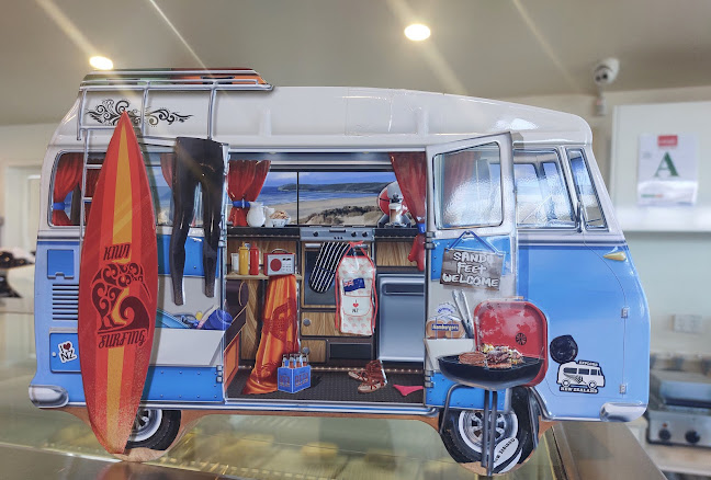 Beach Cafe Maraetai - Hospitality and gastronomy