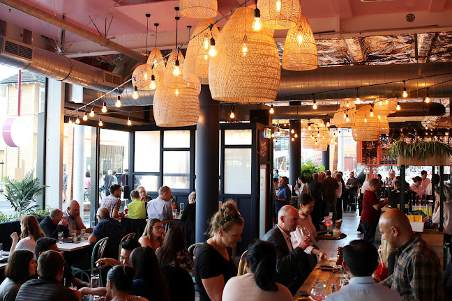 Flamingo Joe's Bar & Eatery