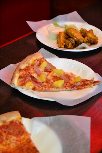 Sal's Authentic NY Pizza - Frankton - Hospitality and gastronomy