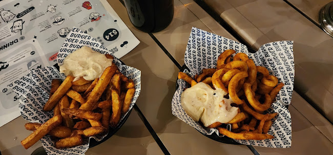 Burger Burger Takapuna - Hospitality and gastronomy