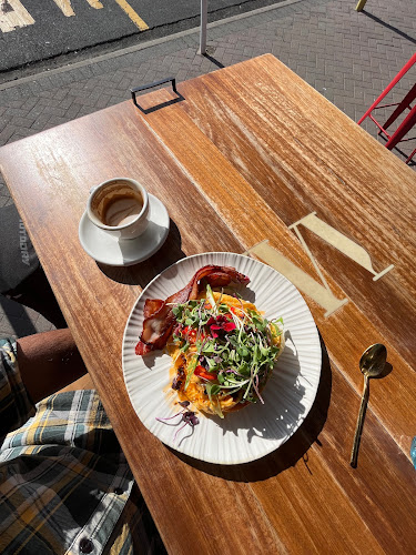 Comments and reviews of WYLD Raglan