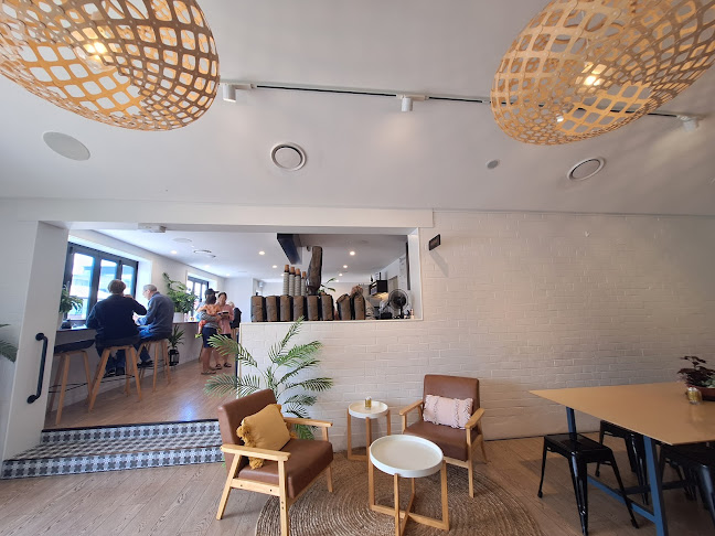 Comentarii opinii despre Triangle Espresso