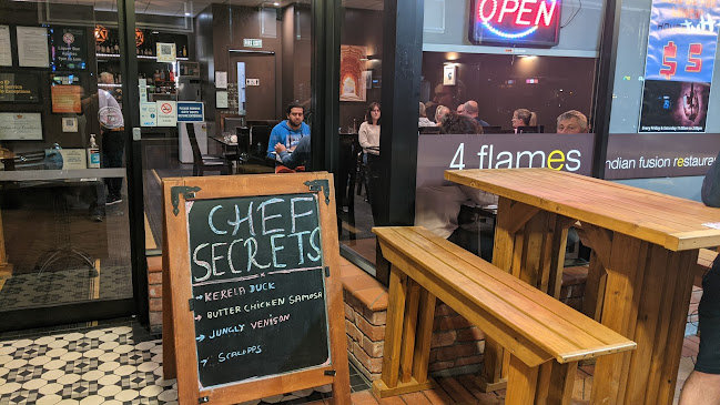 4 Flames Indian Restaurant & Takeaway - Hospitality and gastronomy