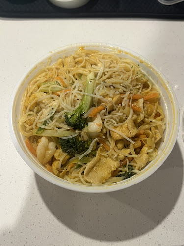 Comentarii opinii despre Noodle Station