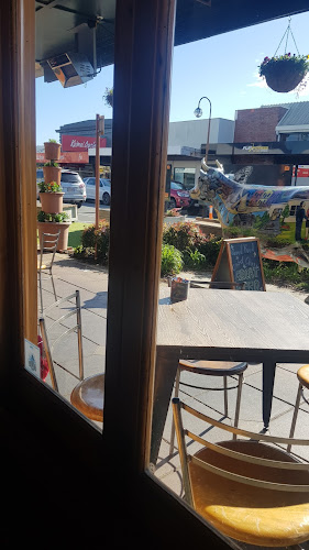 Reviews of Redoubt Bar and Eatery Morrinsville in Morrinsville - Hospitality and gastronomy