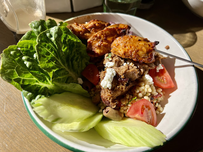 Comentarii opinii despre The Brit Pub & Eatery