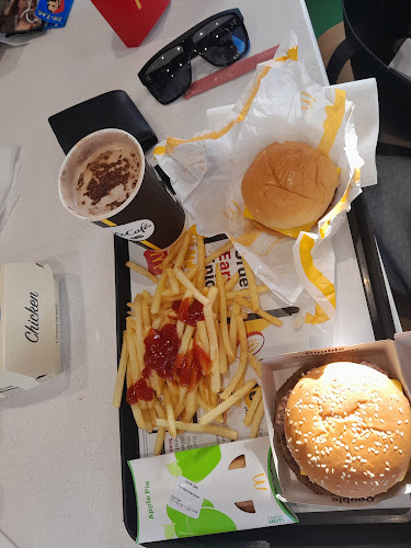 Opinii despre McDonald's Rolleston în Rolleston - Hospitality and gastronomy