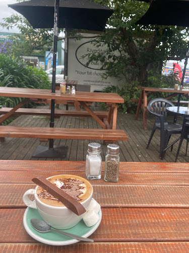 RiverStone Cafe