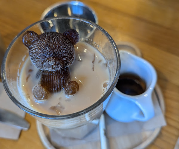 Gemini Cafe & Eatery - Hospitality and gastronomy