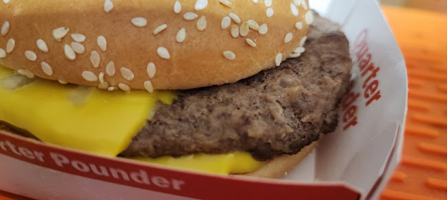 McDonald's New Lynn - Hospitality and gastronomy