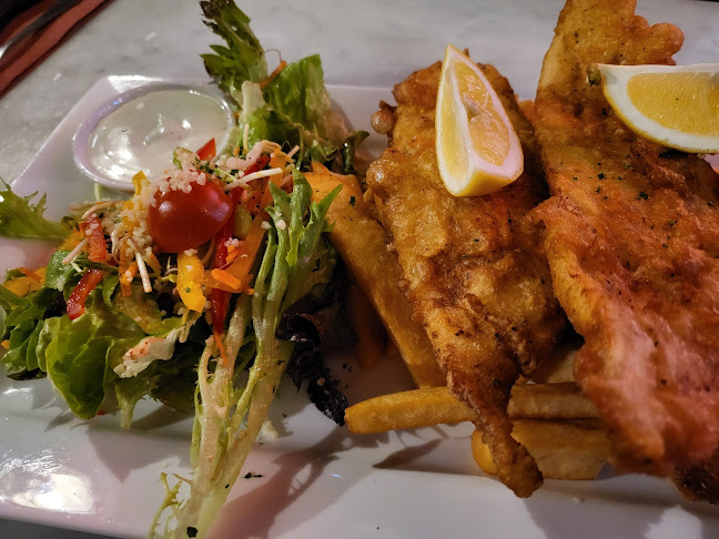 Comentarii opinii despre Tony's Original Steak & Seafood Restaurant