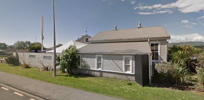 The Jolly Pub & Kitchen Kapiti