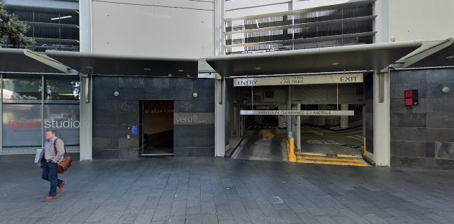 Sal's Authentic NY Pizza - Fort Street