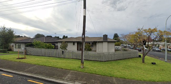 Cluckin Bell Otumoetai