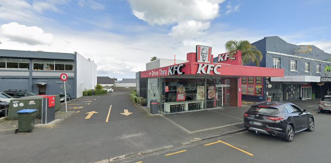 Little & Friday — Ponsonby