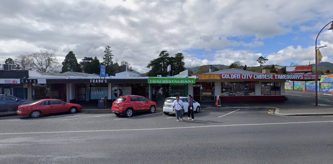 Thai SaWasDee Restaurant & Takeaway.