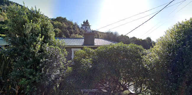 17 Macandrew Rd, Careys Bay, Dunedin 9001, New Zealand