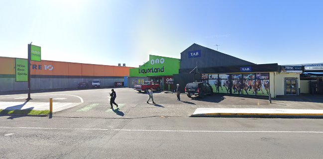 Liquorland Matamata - Hospitality and gastronomy