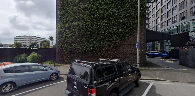 Hippo Bar & Restaurant