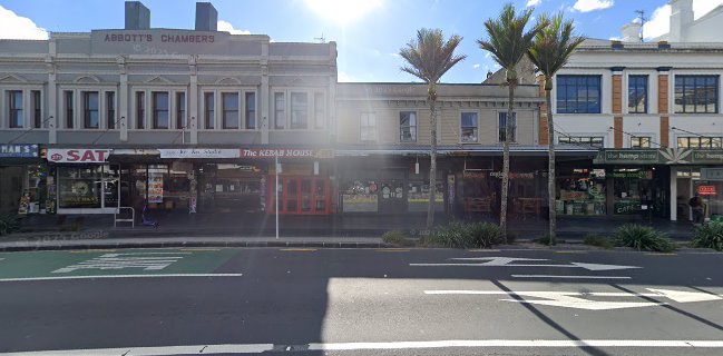 POKPOK THAI RESTAURANT- BAR