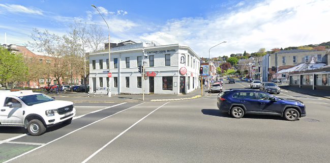 Dive - Bar & Music Venue