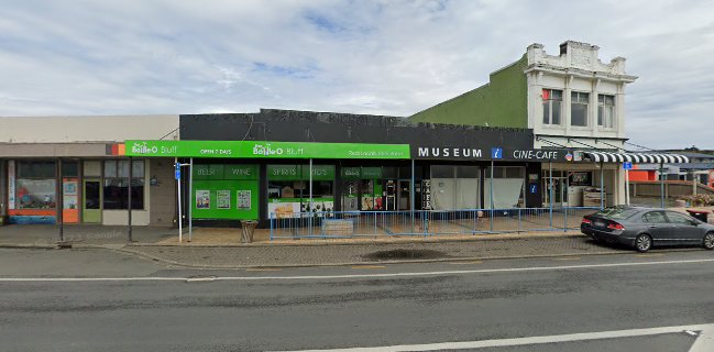 Reviews of Liquor Mart in Bluff - Hospitality and gastronomy