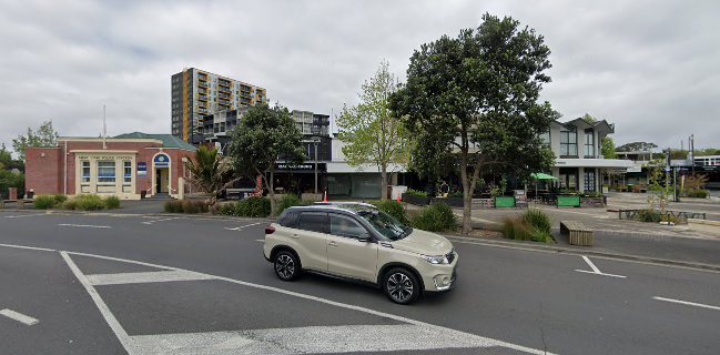 Black Salt Bar & Eatery