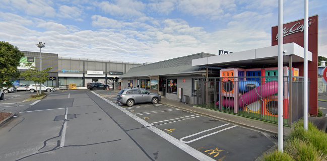 McDonald's Akoranga Drive