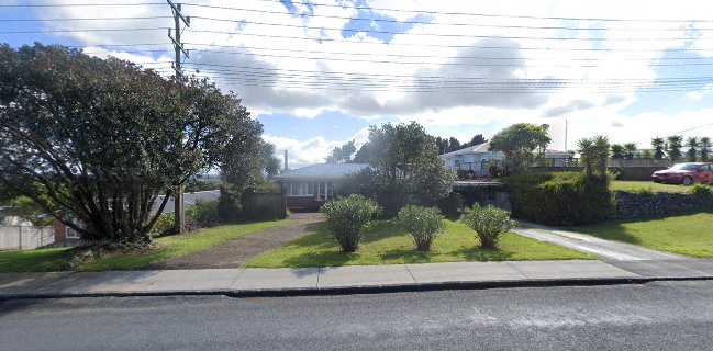 Amazing Cakes and Desserts