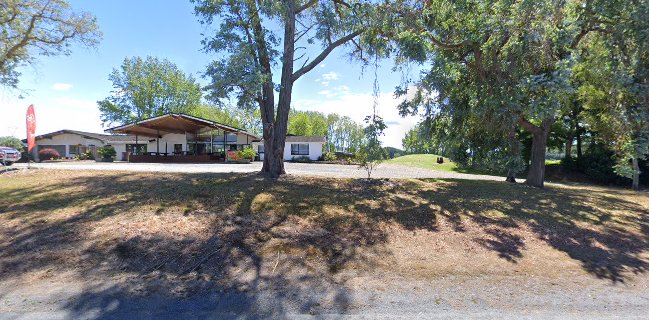 Tihoi Bar And Eatery