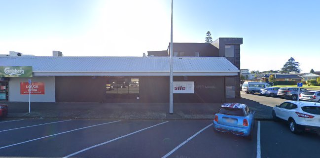 Avenue Liquor Centre