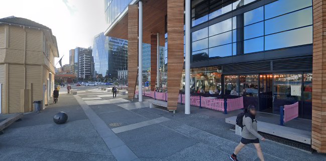 Flamingo Joe's Bar & Eatery