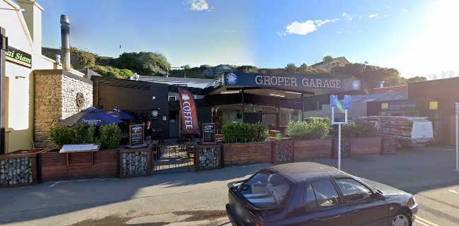 Groper Garage Bar & Restaurant