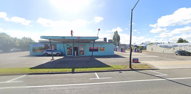 Bulls Liquor Centre - Hospitality and gastronomy