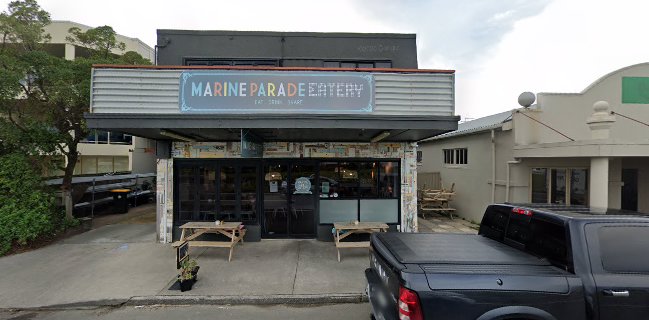 Marine Parade Eatery - Paraparaumu