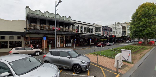 Iguana Street Bar & Restaurant - Hamilton