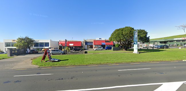 Tk lunch bar and coffee